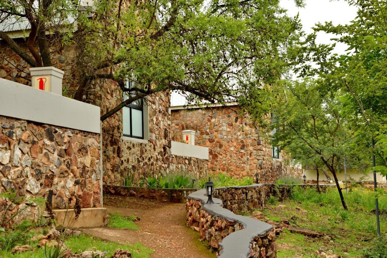Thanda Manzi Country Hotel Centurion Extérieur photo