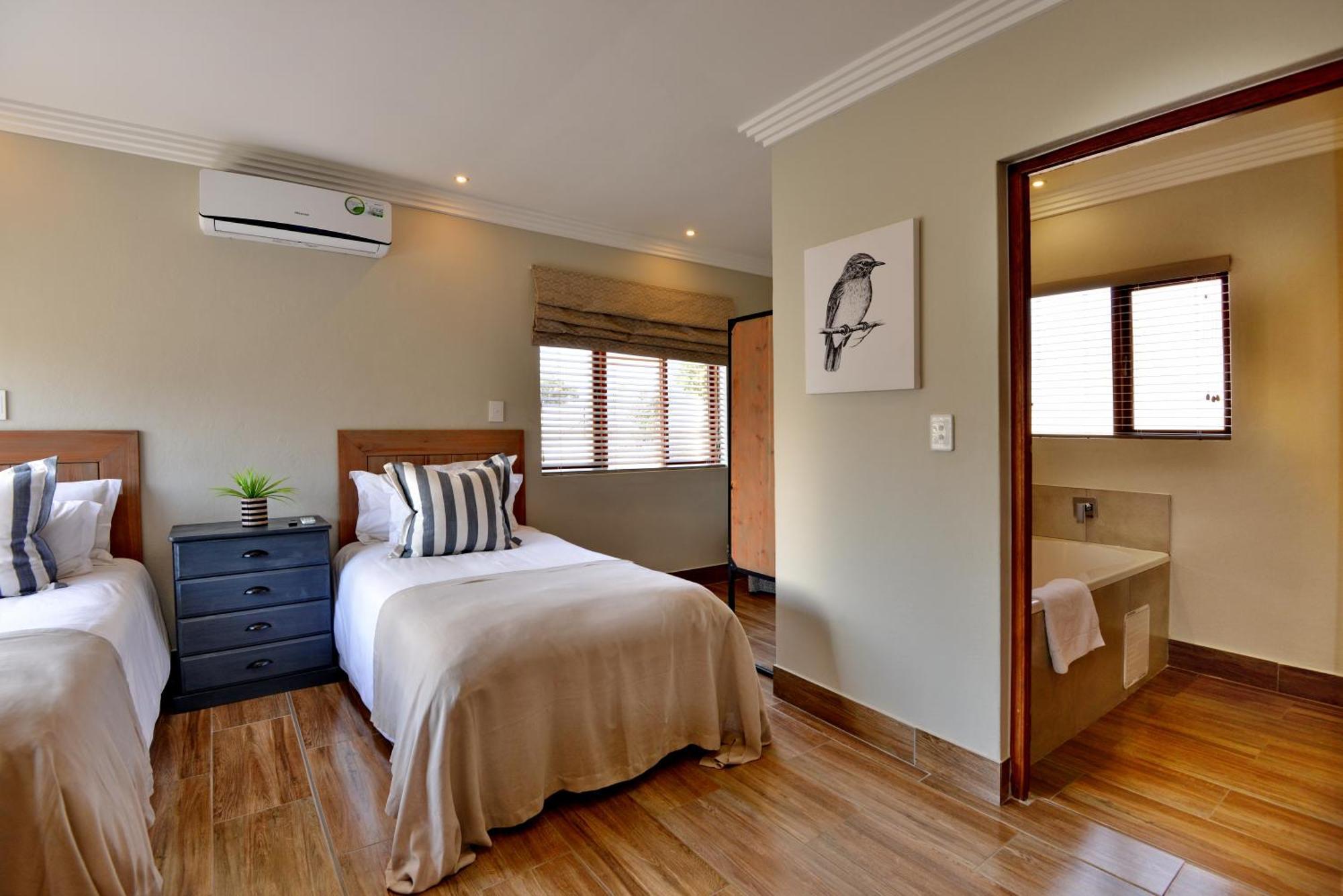 Thanda Manzi Country Hotel Centurion Extérieur photo